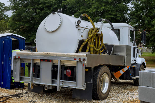 Best Affordable portable toilet rental  in Amityville, NY